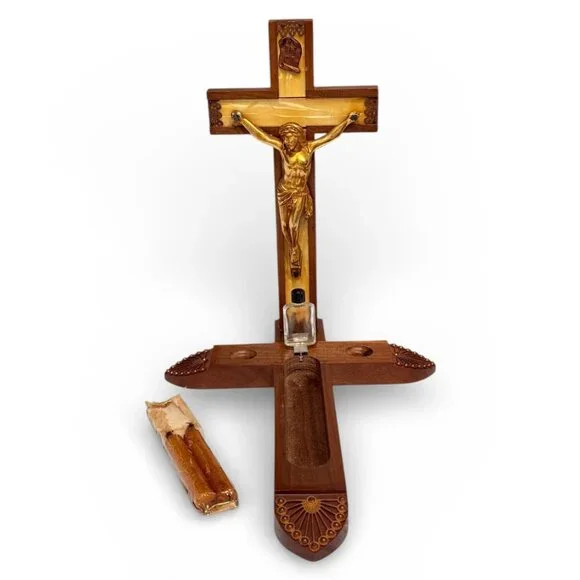 Vintage Last Rights Crucifix Sacrament Set From the 1960’s - Picture 3 of 17